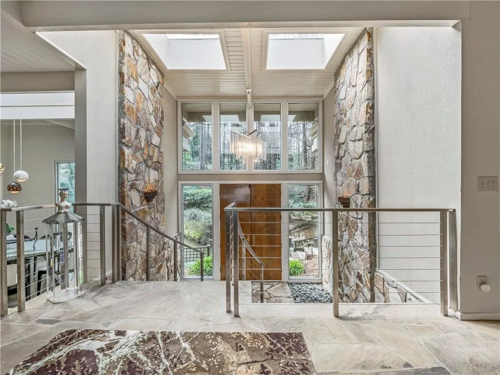 5635 Lake Island Drive, Sandy Springs, Georgia 30327, 5 Bedrooms Bedrooms, ,5 BathroomsBathrooms,Residential,Sold,5635 Lake Island Drive,6518145