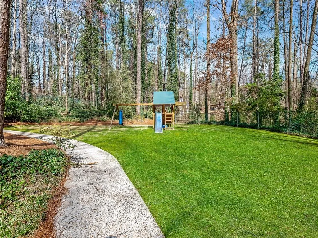 5635 Lake Island Drive, Sandy Springs, Georgia 30327, 5 Bedrooms Bedrooms, ,5 BathroomsBathrooms,Residential,Sold,5635 Lake Island Drive,6518145