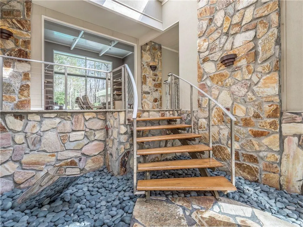 5635 Lake Island Drive, Sandy Springs, Georgia 30327, 5 Bedrooms Bedrooms, ,5 BathroomsBathrooms,Residential,Sold,5635 Lake Island Drive,6518145