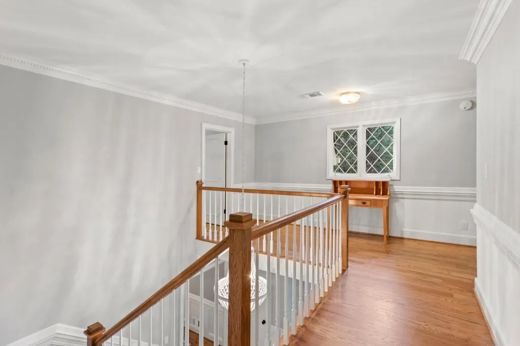 1890 Old Dominion Drive, Sandy Springs, Georgia 30350, 5 Bedrooms Bedrooms, ,4 BathroomsBathrooms,Residential,Sold,1890 Old Dominion Drive,6958785