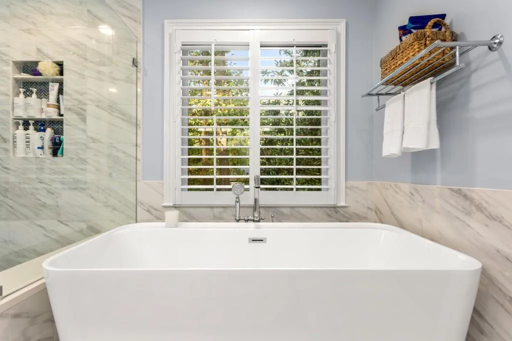 1890 Old Dominion Drive, Sandy Springs, Georgia 30350, 5 Bedrooms Bedrooms, ,4 BathroomsBathrooms,Residential,Sold,1890 Old Dominion Drive,6958785