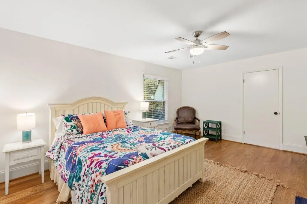 1890 Old Dominion Drive, Sandy Springs, Georgia 30350, 5 Bedrooms Bedrooms, ,4 BathroomsBathrooms,Residential,Sold,1890 Old Dominion Drive,6958785