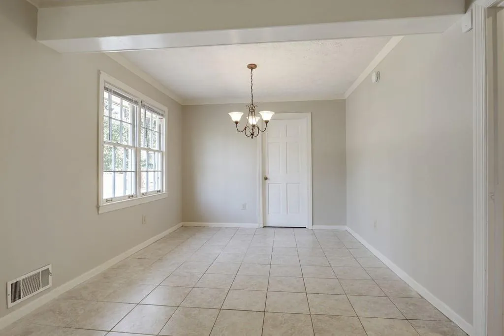 1305 Old Woodbine Road, Sandy Springs, Georgia 30319, 3 Bedrooms Bedrooms, ,2 BathroomsBathrooms,Residential,Sold,1305 Old Woodbine Road,6669740