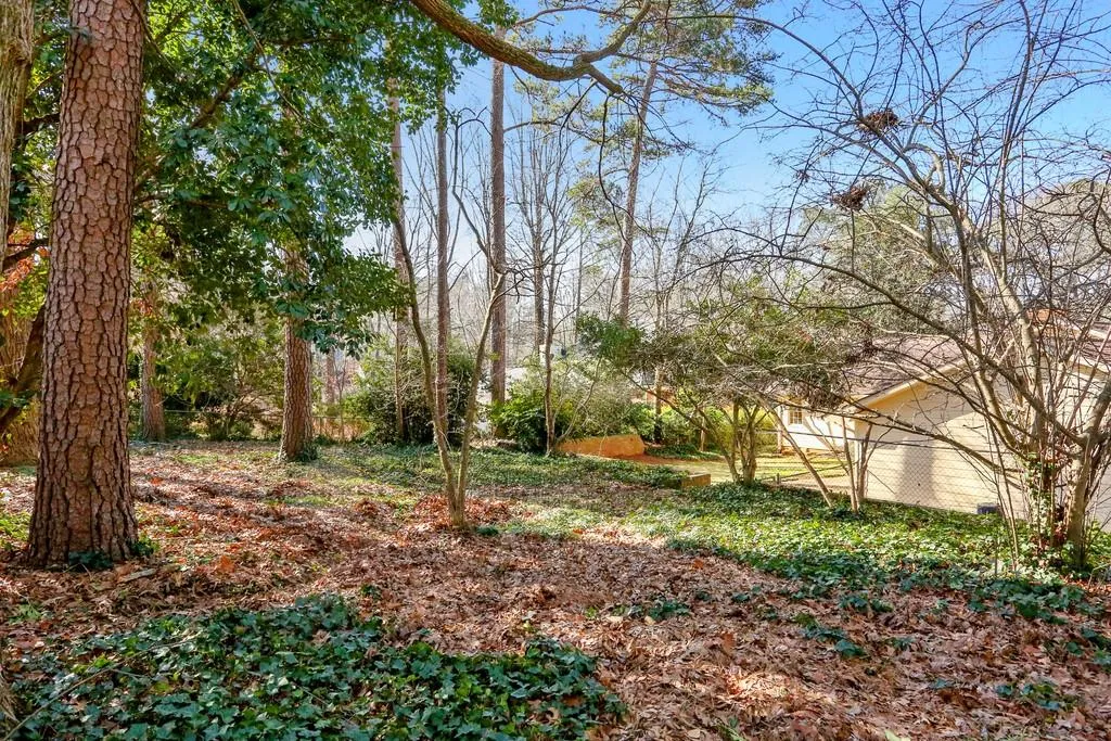 1305 Old Woodbine Road, Sandy Springs, Georgia 30319, 3 Bedrooms Bedrooms, ,2 BathroomsBathrooms,Residential,Sold,1305 Old Woodbine Road,6669740