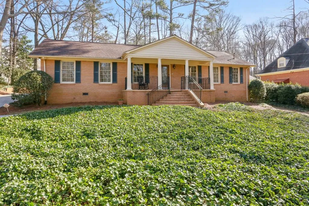 1305 Old Woodbine Road, Sandy Springs, Georgia 30319, 3 Bedrooms Bedrooms, ,2 BathroomsBathrooms,Residential,Sold,1305 Old Woodbine Road,6669740
