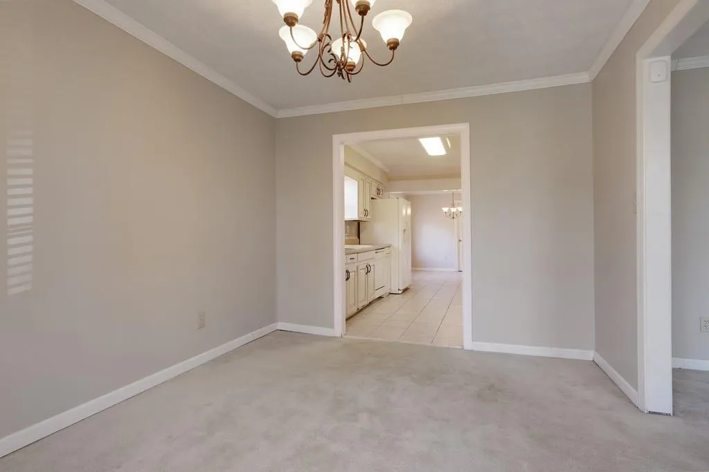 1305 Old Woodbine Road, Sandy Springs, Georgia 30319, 3 Bedrooms Bedrooms, ,2 BathroomsBathrooms,Residential,Sold,1305 Old Woodbine Road,6669740