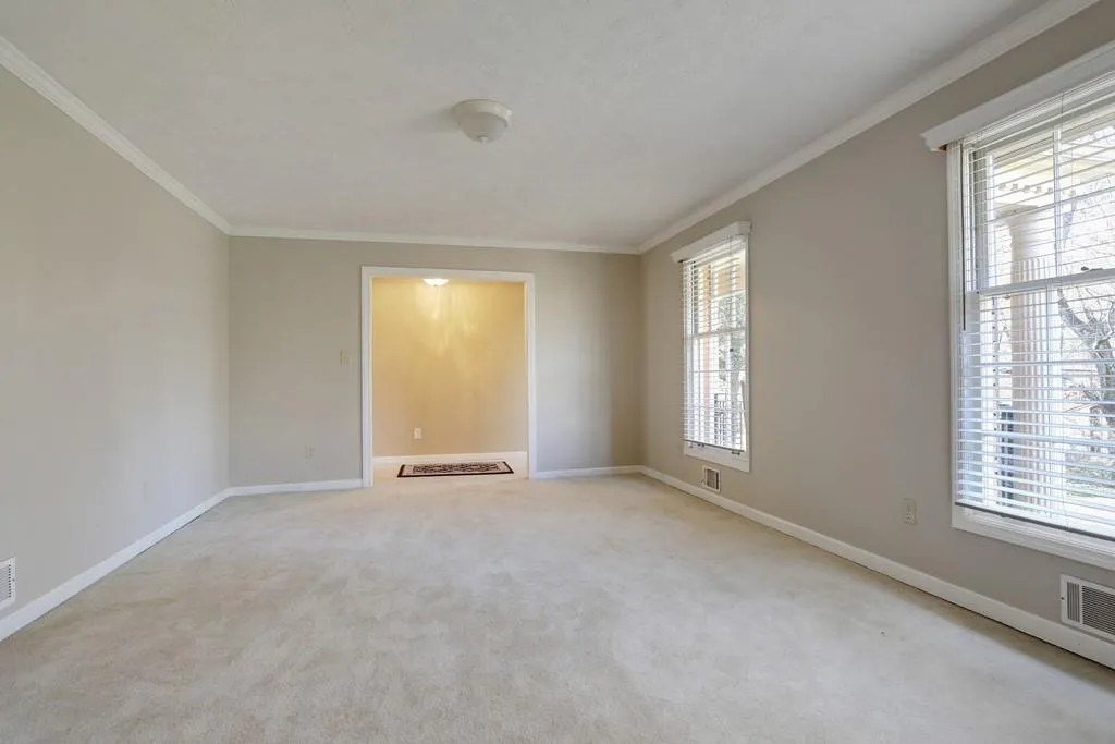 1305 Old Woodbine Road, Sandy Springs, Georgia 30319, 3 Bedrooms Bedrooms, ,2 BathroomsBathrooms,Residential,Sold,1305 Old Woodbine Road,6669740