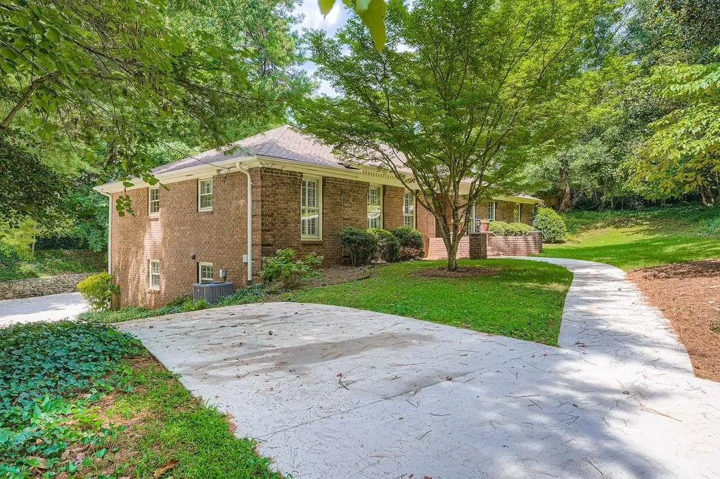 485 N Harbor Drive, Atlanta, Georgia 30328, 5 Bedrooms Bedrooms, ,4 BathroomsBathrooms,Residential,For Sale,485 N Harbor Drive,7625052