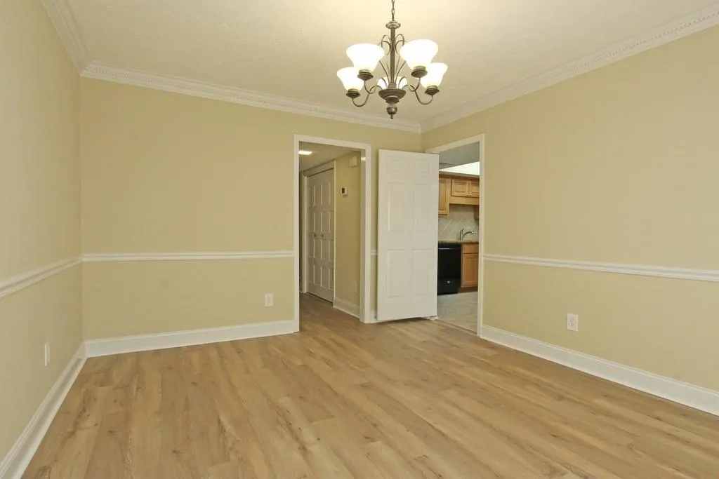 476 The North Chace, Atlanta, Georgia 30328, 3 Bedrooms Bedrooms, ,2 BathroomsBathrooms,Residential,Sold,476 The North Chace,6558520