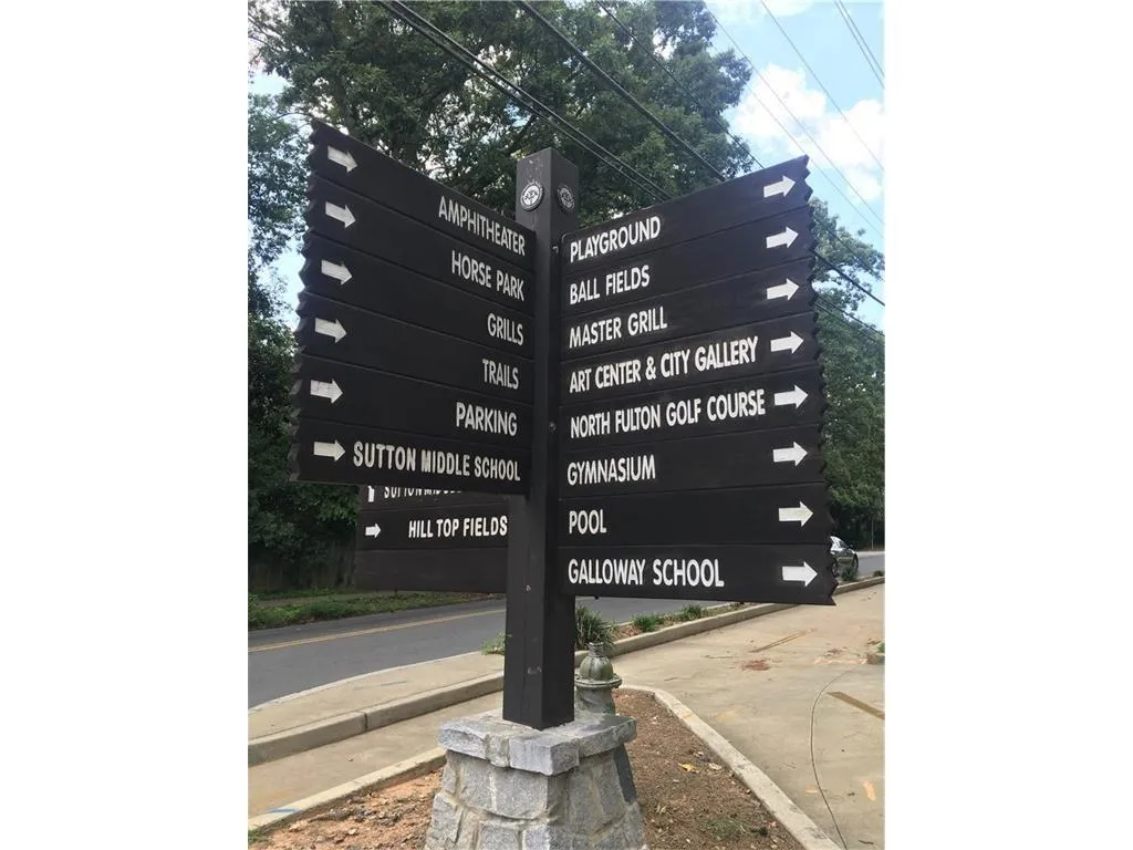 4745 Roswell Road, Atlanta, Georgia 30342, 2 Bedrooms Bedrooms, ,2 BathroomsBathrooms,Residential,Sold,4745 Roswell Road,5879642