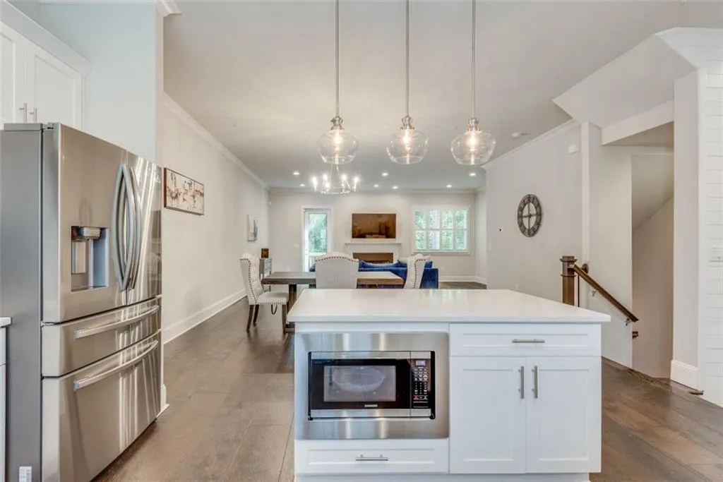 8005 Linfield Way, Sandy Springs, Georgia 30350, 3 Bedrooms Bedrooms, ,3 BathroomsBathrooms,Residential,Sold,8005 Linfield Way,7124595