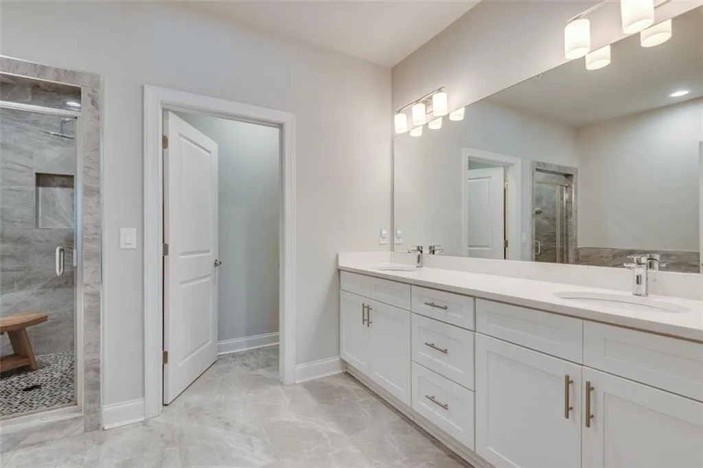 8005 Linfield Way, Sandy Springs, Georgia 30350, 3 Bedrooms Bedrooms, ,3 BathroomsBathrooms,Residential,Sold,8005 Linfield Way,7124595