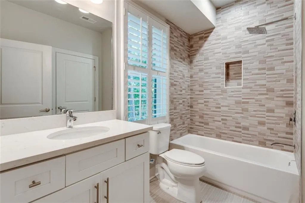 8005 Linfield Way, Sandy Springs, Georgia 30350, 3 Bedrooms Bedrooms, ,3 BathroomsBathrooms,Residential,Sold,8005 Linfield Way,7124595