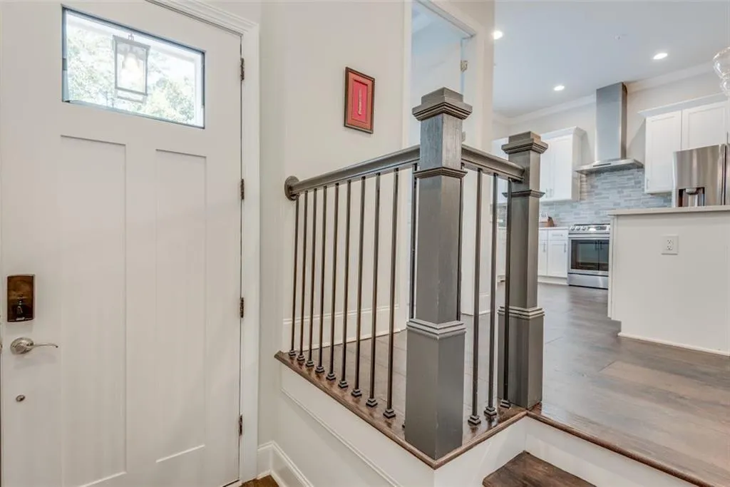 8005 Linfield Way, Sandy Springs, Georgia 30350, 3 Bedrooms Bedrooms, ,3 BathroomsBathrooms,Residential,Sold,8005 Linfield Way,7124595