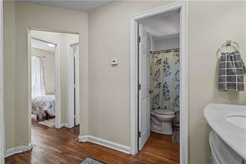 2383 Baker Road Nw, Atlanta, Georgia 30318, 3 Bedrooms Bedrooms, ,2 BathroomsBathrooms,Residential,For Sale,2383 Baker Road Nw,7660444