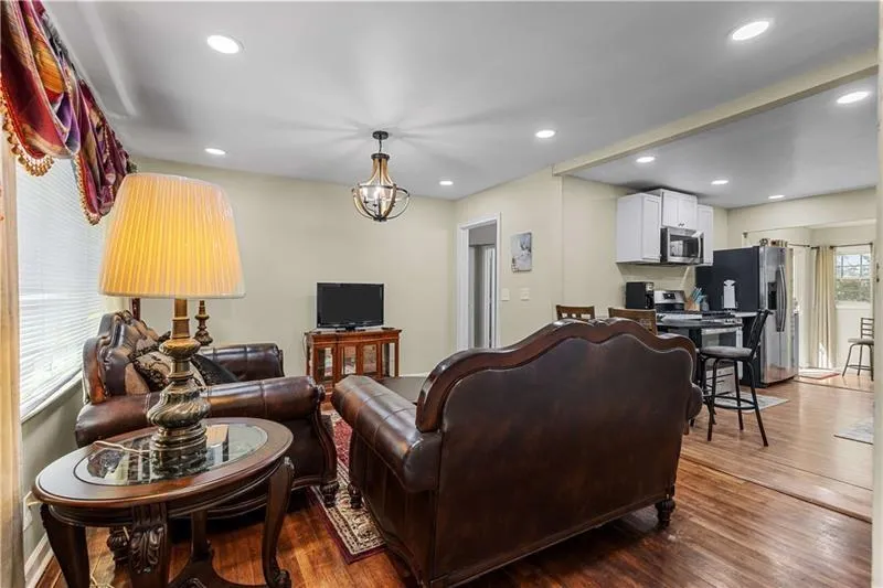 2383 Baker Road Nw, Atlanta, Georgia 30318, 3 Bedrooms Bedrooms, ,2 BathroomsBathrooms,Residential,For Sale,2383 Baker Road Nw,7660444