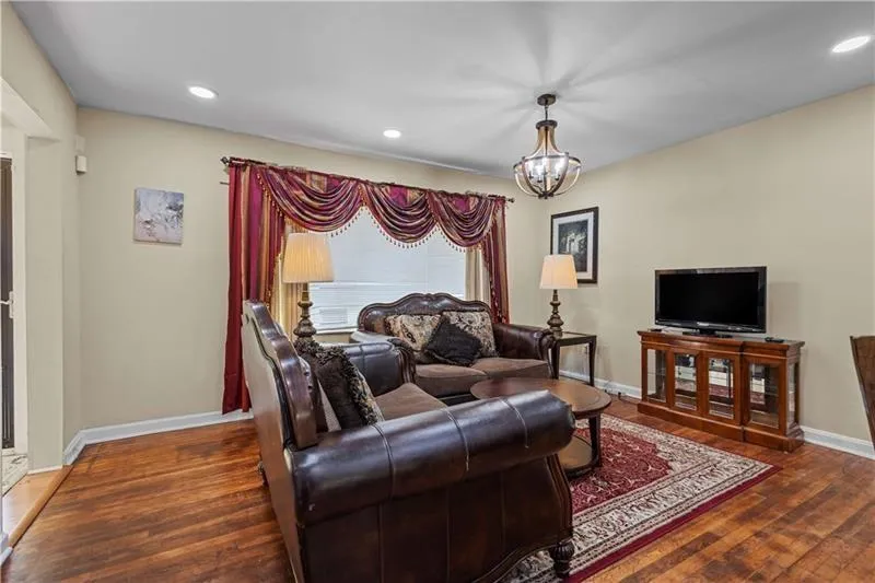 2383 Baker Road Nw, Atlanta, Georgia 30318, 3 Bedrooms Bedrooms, ,2 BathroomsBathrooms,Residential,For Sale,2383 Baker Road Nw,7660444