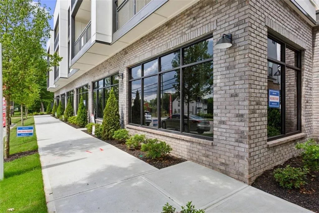 2030 Main Street Nw Unit R112, Atlanta, Georgia 30318, ,Commercial Sale,Sold,2030 Main Street Nw Unit R112,7390387