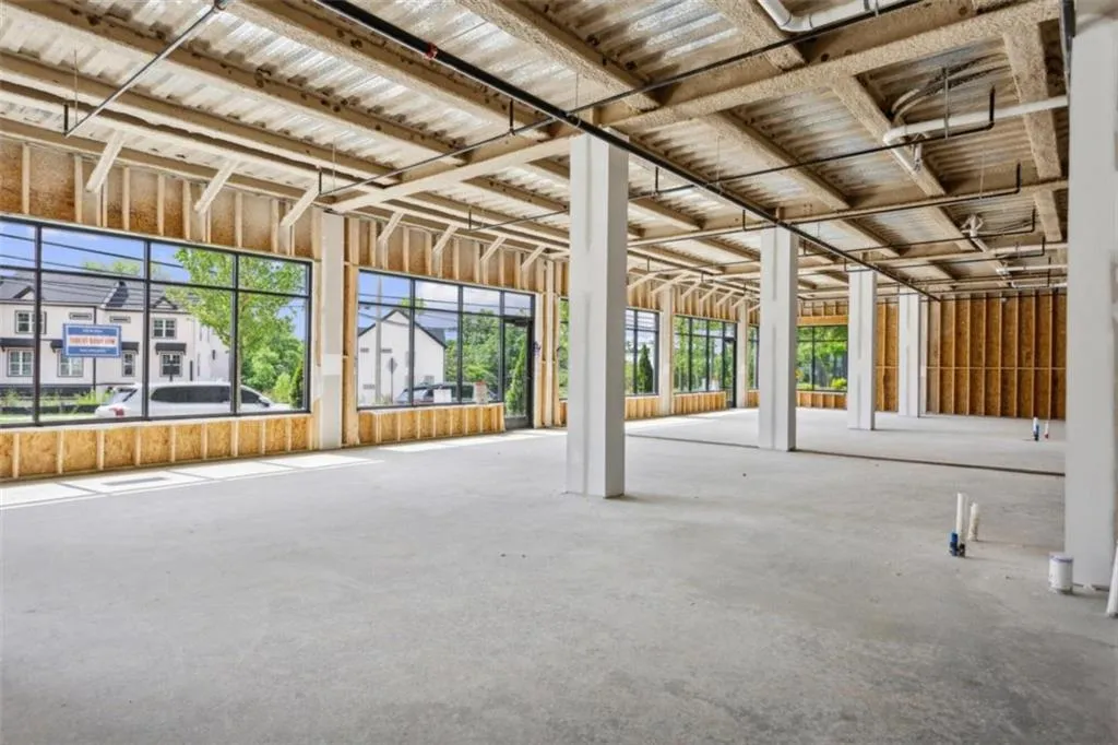 2030 Main Street Nw Unit R112, Atlanta, Georgia 30318, ,Commercial Sale,Sold,2030 Main Street Nw Unit R112,7390387