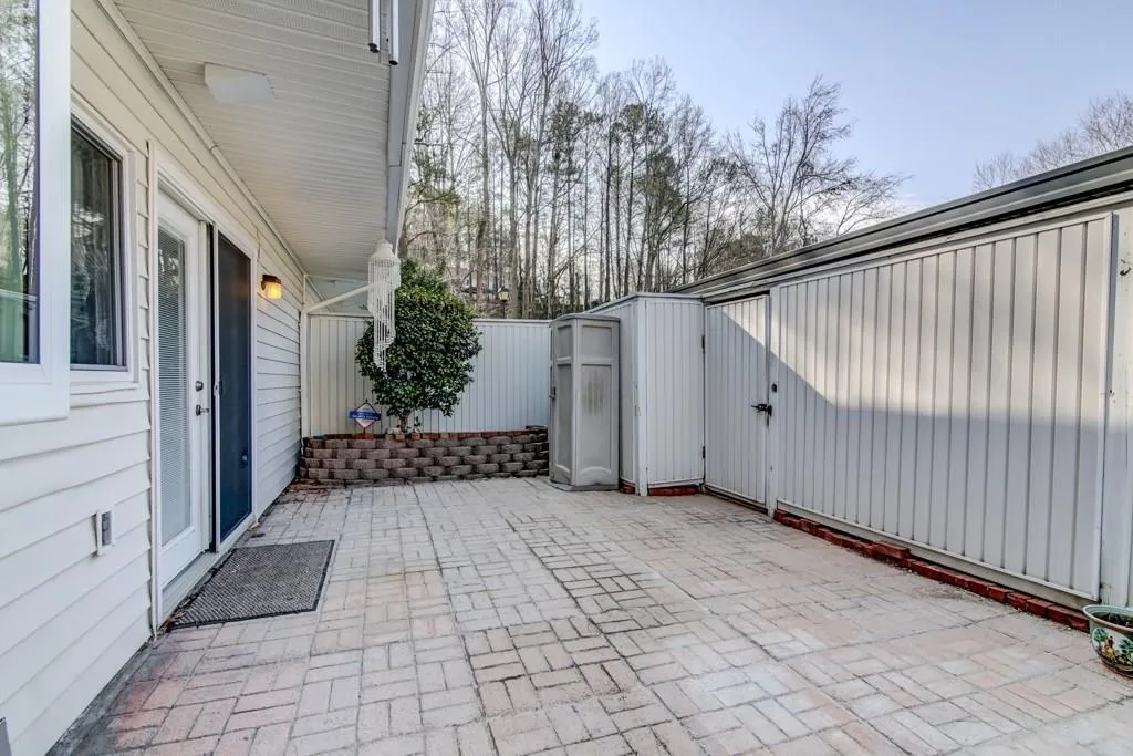 7086 Stonington Drive Ne Unit 7086, Sandy Springs, Georgia 30328, 3 Bedrooms Bedrooms, ,2 BathroomsBathrooms,Residential,Sold,7086 Stonington Drive Ne Unit 7086,5803183