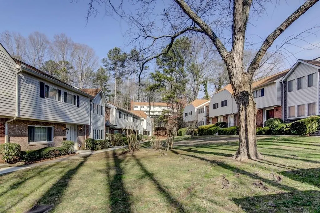 7086 Stonington Drive Ne Unit 7086, Sandy Springs, Georgia 30328, 3 Bedrooms Bedrooms, ,2 BathroomsBathrooms,Residential,Sold,7086 Stonington Drive Ne Unit 7086,5803183