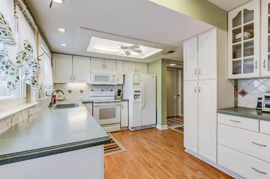 7086 Stonington Drive Ne Unit 7086, Sandy Springs, Georgia 30328, 3 Bedrooms Bedrooms, ,2 BathroomsBathrooms,Residential,Sold,7086 Stonington Drive Ne Unit 7086,5803183