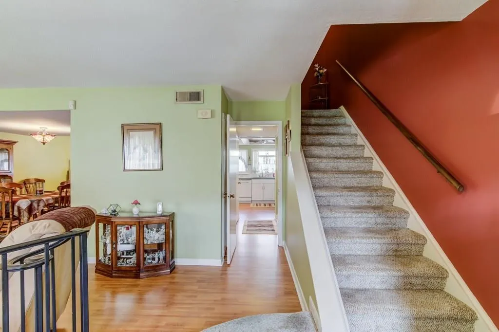 7086 Stonington Drive Ne Unit 7086, Sandy Springs, Georgia 30328, 3 Bedrooms Bedrooms, ,2 BathroomsBathrooms,Residential,Sold,7086 Stonington Drive Ne Unit 7086,5803183