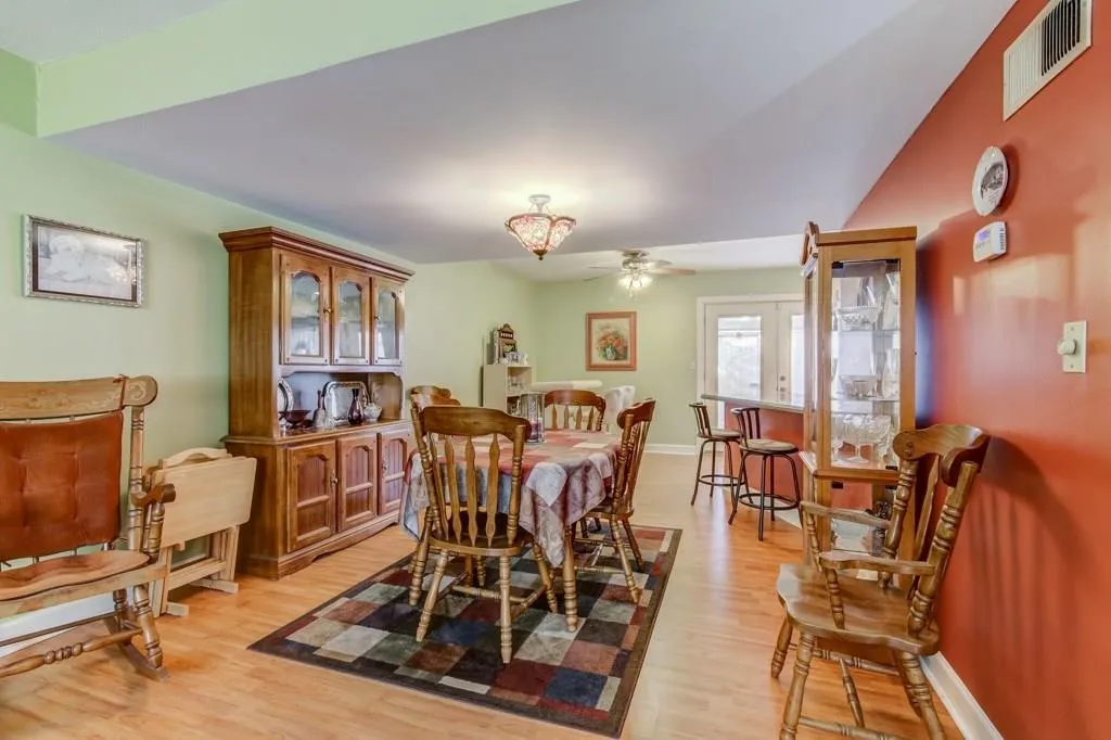 7086 Stonington Drive Ne Unit 7086, Sandy Springs, Georgia 30328, 3 Bedrooms Bedrooms, ,2 BathroomsBathrooms,Residential,Sold,7086 Stonington Drive Ne Unit 7086,5803183