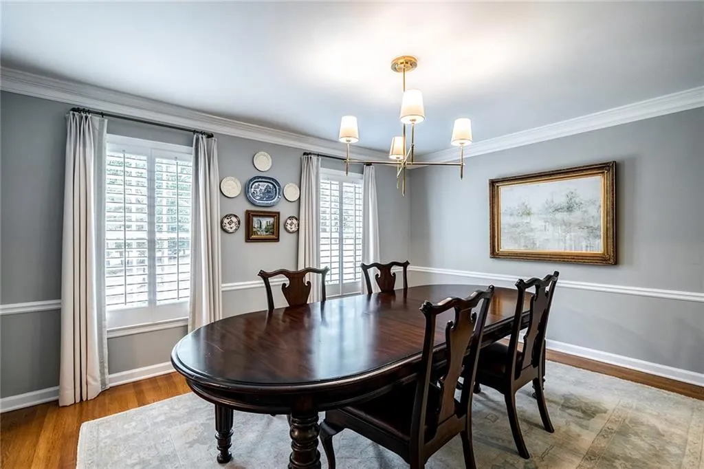 5590 Lake Island Drive, Atlanta, Georgia 30327, 4 Bedrooms Bedrooms, ,4 BathroomsBathrooms,Residential,Sold,5590 Lake Island Drive,6801197