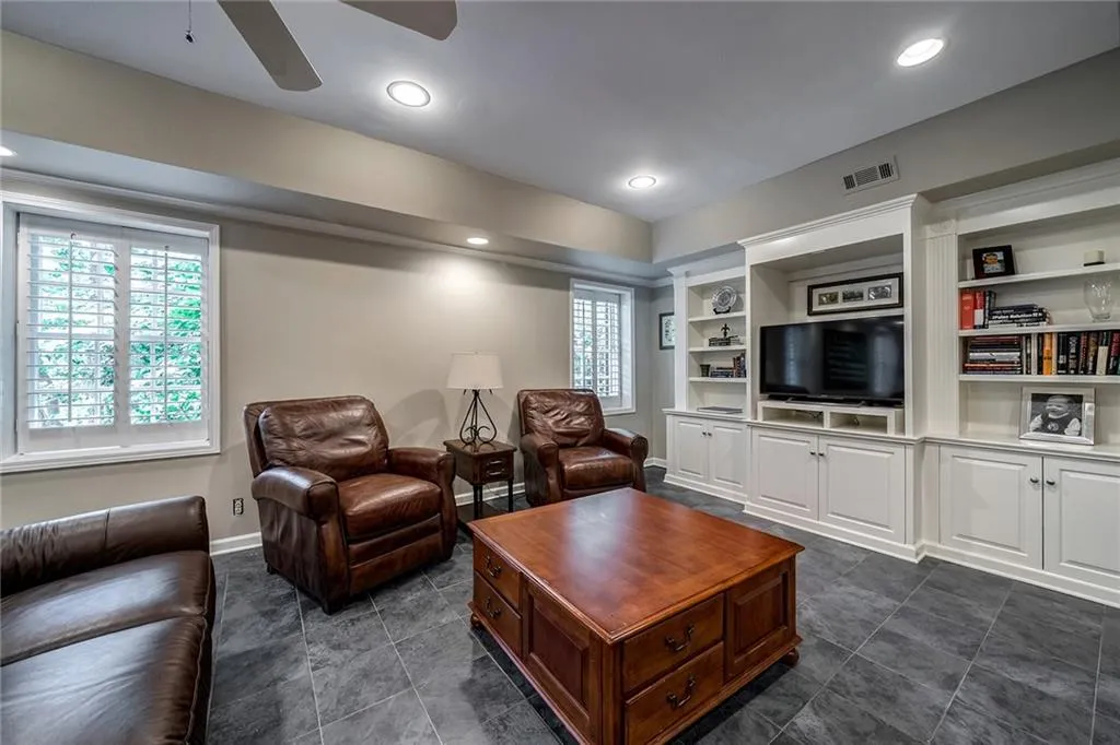 5590 Lake Island Drive, Atlanta, Georgia 30327, 4 Bedrooms Bedrooms, ,4 BathroomsBathrooms,Residential,Sold,5590 Lake Island Drive,6801197