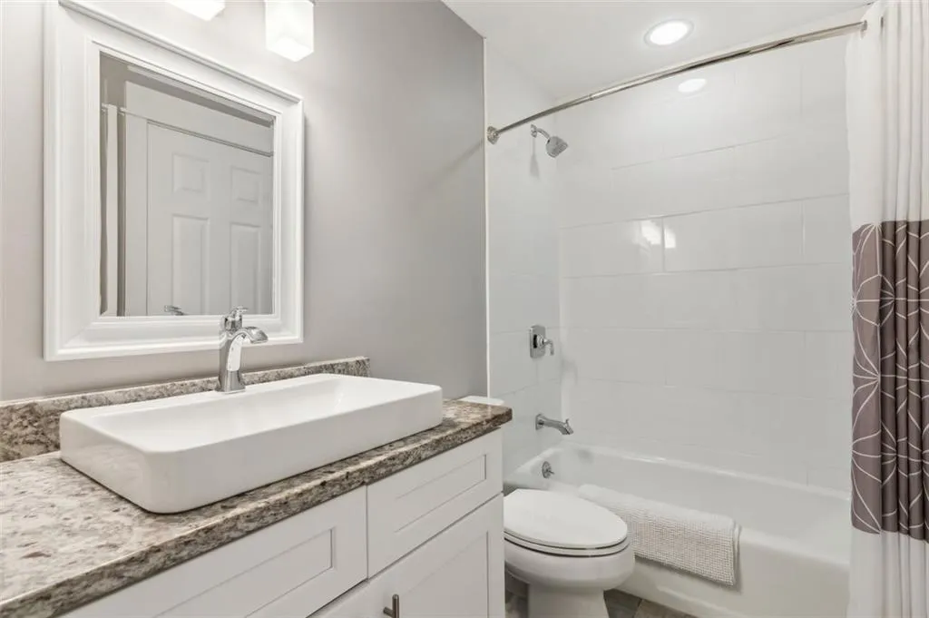 4 Forest Ridge Court, Atlanta, Georgia 30350, 3 Bedrooms Bedrooms, ,2 BathroomsBathrooms,Residential,Sold,4 Forest Ridge Court,7568140