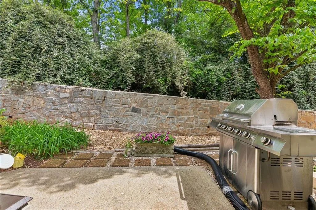 4 Forest Ridge Court, Atlanta, Georgia 30350, 3 Bedrooms Bedrooms, ,2 BathroomsBathrooms,Residential,Sold,4 Forest Ridge Court,7568140