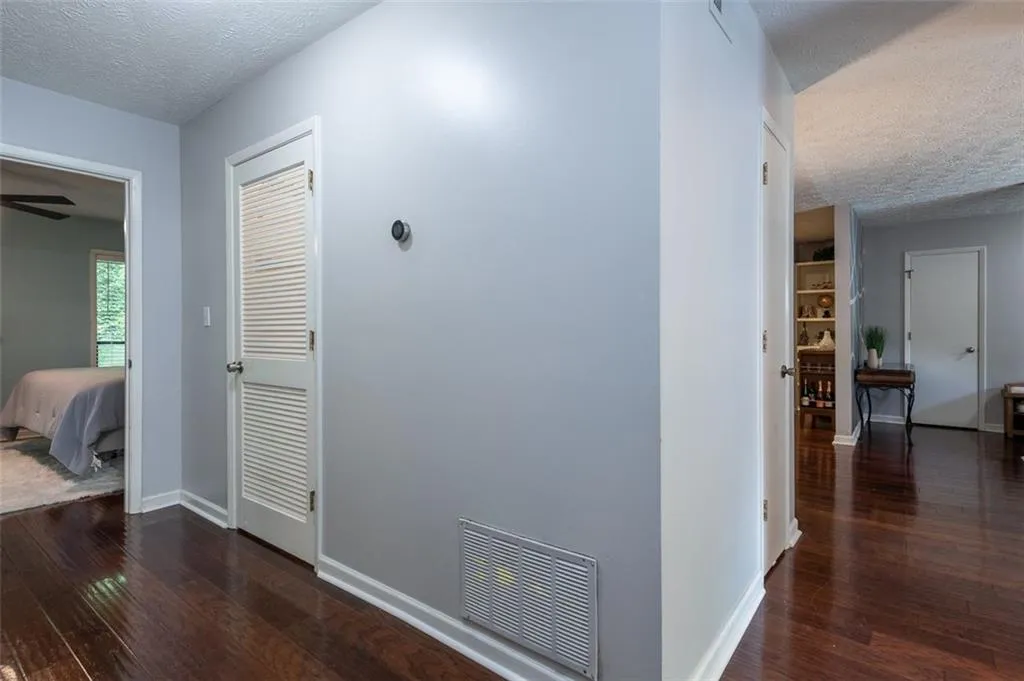 1701 Woodcliff Drive, Atlanta, Georgia 30350, 2 Bedrooms Bedrooms, ,2 BathroomsBathrooms,Residential,Sold,1701 Woodcliff Drive,7049721 1701 Woodcliff Drive, Atlanta, Georgia 30350, 2 Bedrooms Bedrooms, ,2 BathroomsBathrooms,Residential,Sold,1701 Woodcliff Drive,7049721