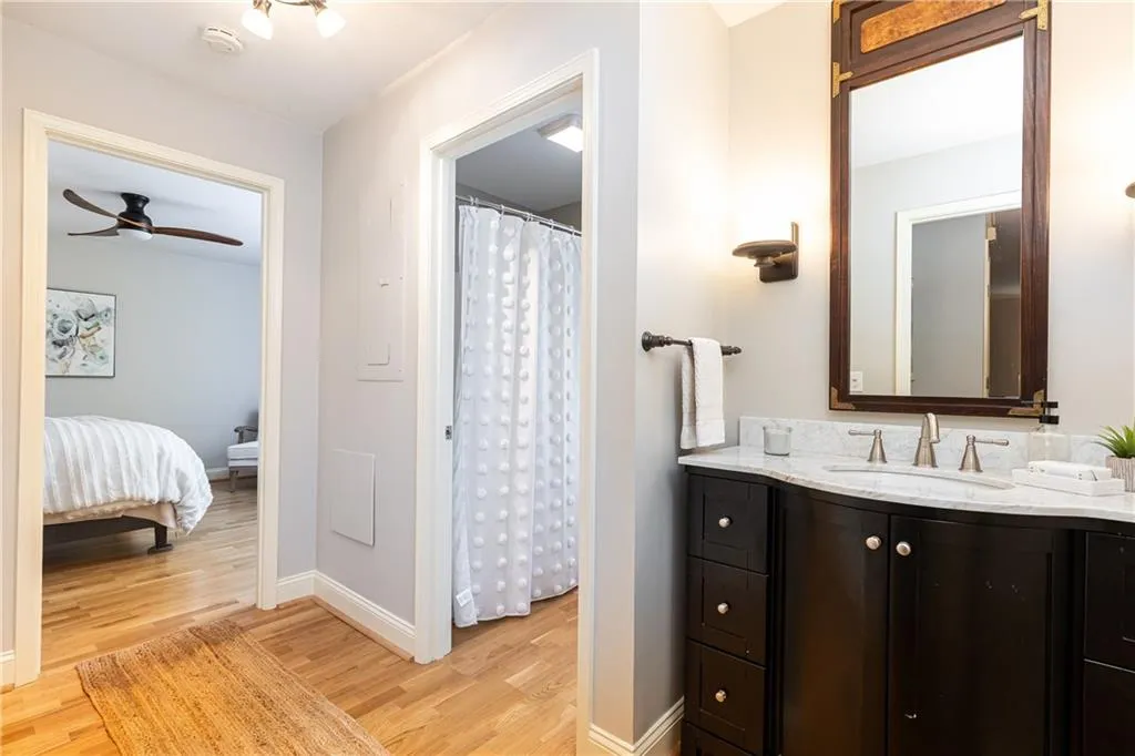 602 Bainbridge Drive Unit 602, Atlanta, Georgia 30327, 2 Bedrooms Bedrooms, ,2 BathroomsBathrooms,Residential,For Sale,602 Bainbridge Drive Unit 602,7622998