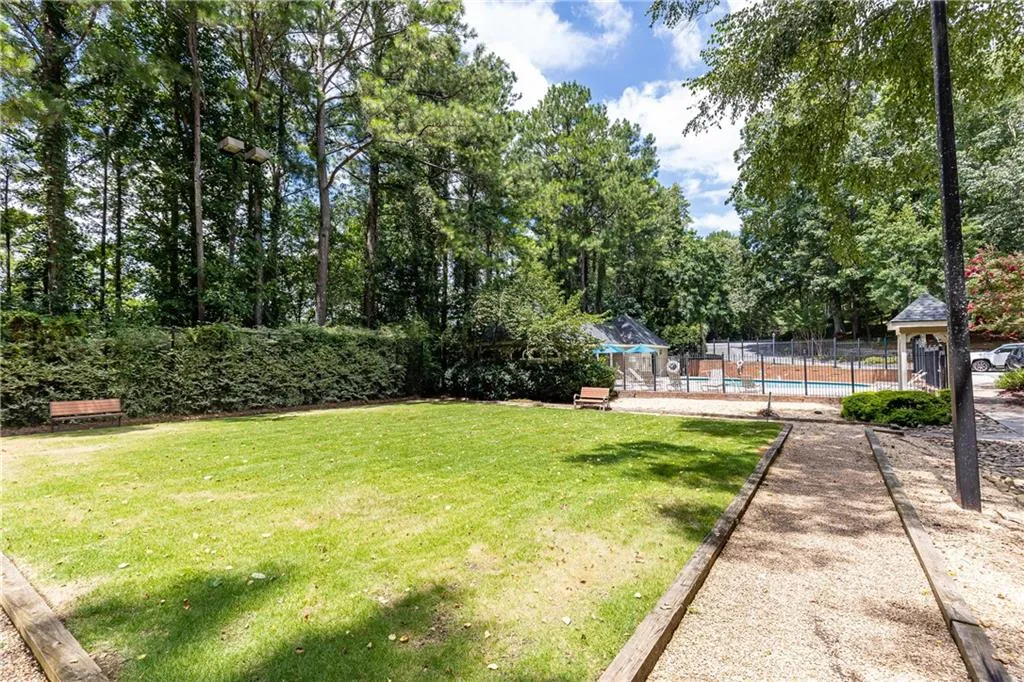 602 Bainbridge Drive Unit 602, Atlanta, Georgia 30327, 2 Bedrooms Bedrooms, ,2 BathroomsBathrooms,Residential,For Sale,602 Bainbridge Drive Unit 602,7622998
