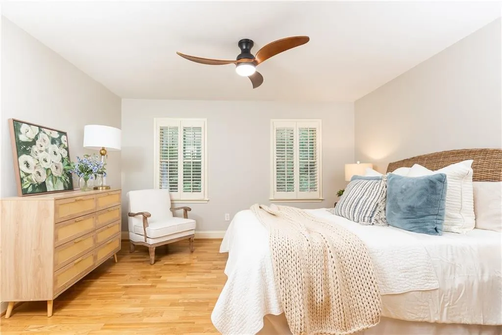 602 Bainbridge Drive Unit 602, Atlanta, Georgia 30327, 2 Bedrooms Bedrooms, ,2 BathroomsBathrooms,Residential,For Sale,602 Bainbridge Drive Unit 602,7622998