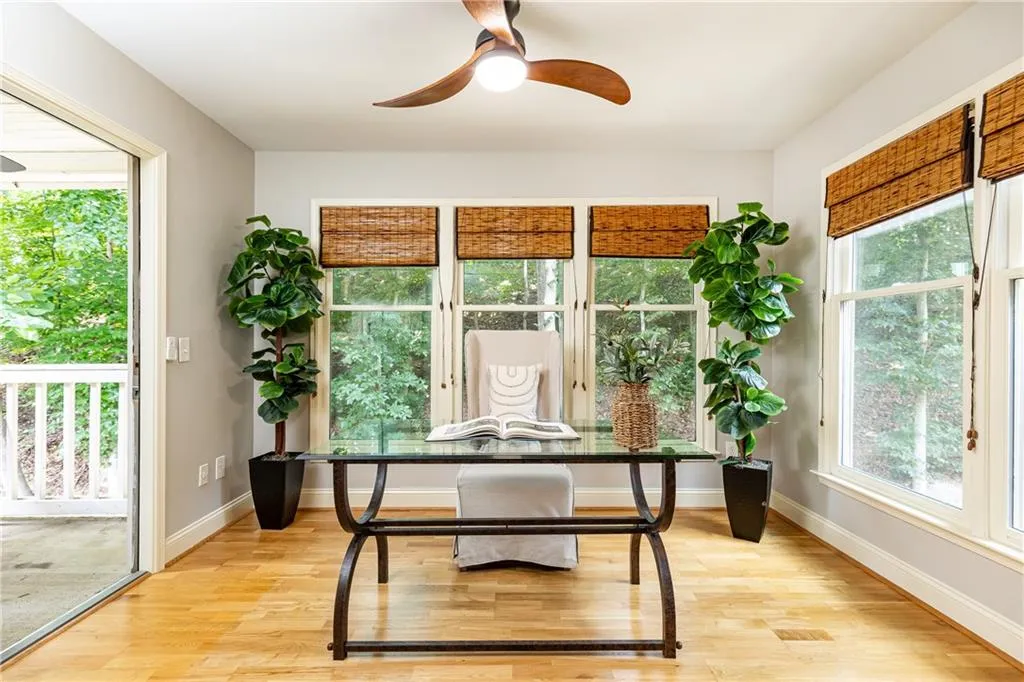 602 Bainbridge Drive Unit 602, Atlanta, Georgia 30327, 2 Bedrooms Bedrooms, ,2 BathroomsBathrooms,Residential,For Sale,602 Bainbridge Drive Unit 602,7622998
