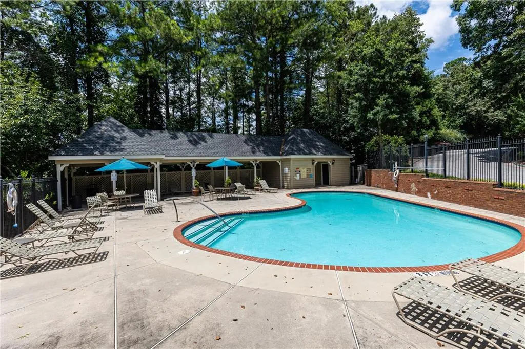 602 Bainbridge Drive Unit 602, Atlanta, Georgia 30327, 2 Bedrooms Bedrooms, ,2 BathroomsBathrooms,Residential,For Sale,602 Bainbridge Drive Unit 602,7622998