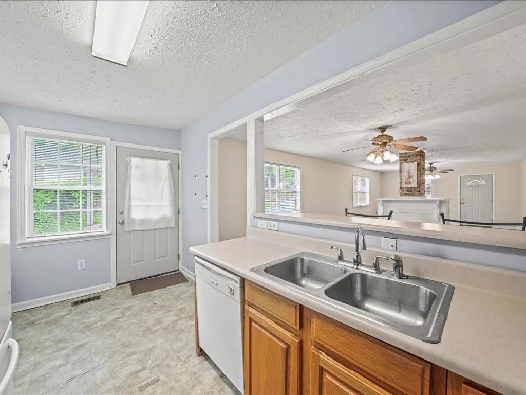 1920 Main Street Nw, Atlanta, Georgia 30318, 3 Bedrooms Bedrooms, ,2 BathroomsBathrooms,Residential,For Sale,1920 Main Street Nw,7613960