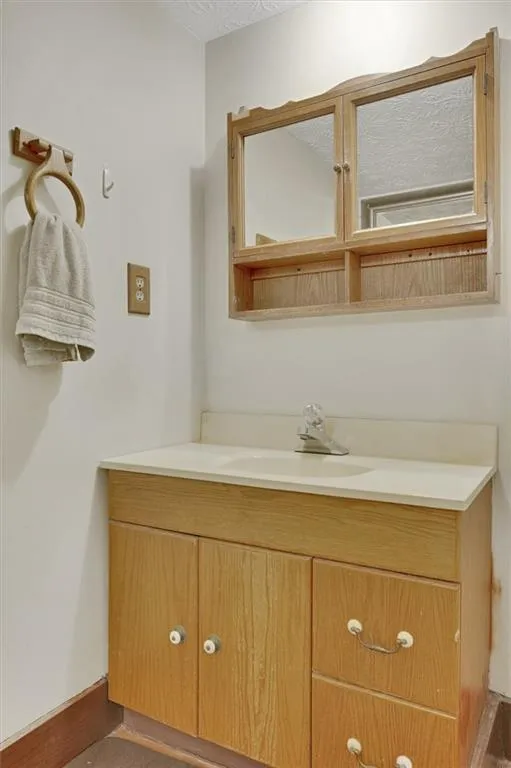 6426 Wright Road, Atlanta, Georgia 30328, 4 Bedrooms Bedrooms, ,3 BathroomsBathrooms,Residential,Sold,6426 Wright Road,7488013