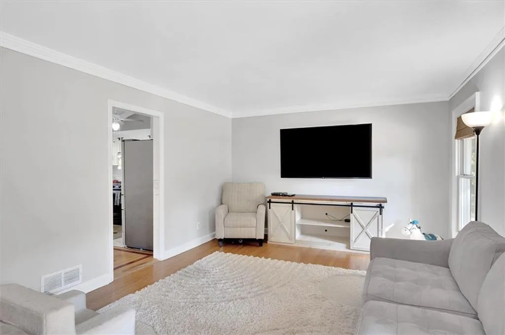 6426 Wright Road, Atlanta, Georgia 30328, 4 Bedrooms Bedrooms, ,3 BathroomsBathrooms,Residential,Sold,6426 Wright Road,7488013