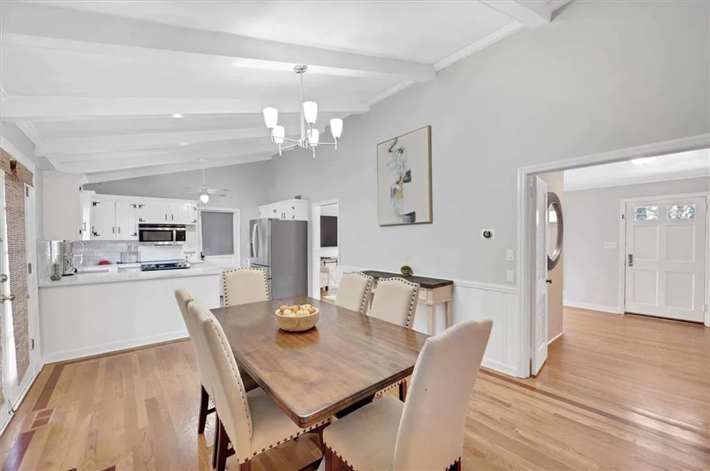 6426 Wright Road, Atlanta, Georgia 30328, 4 Bedrooms Bedrooms, ,3 BathroomsBathrooms,Residential,Sold,6426 Wright Road,7488013