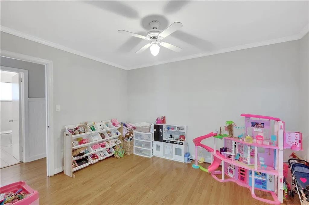 6426 Wright Road, Atlanta, Georgia 30328, 4 Bedrooms Bedrooms, ,3 BathroomsBathrooms,Residential,Sold,6426 Wright Road,7488013