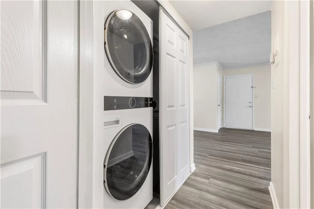 1150 Collier Road Nw Unit 4b, Atlanta, Georgia 30318, 1 Bedroom Bedrooms, ,1 BathroomBathrooms,Residential,For Sale,1150 Collier Road Nw Unit 4b,7496778