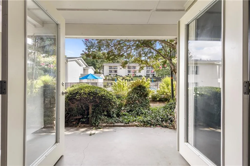 1150 Collier Road Nw Unit 4b, Atlanta, Georgia 30318, 1 Bedroom Bedrooms, ,1 BathroomBathrooms,Residential,For Sale,1150 Collier Road Nw Unit 4b,7496778