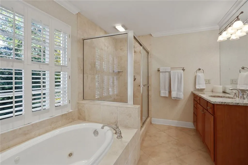 310 Burnt Oak Court, Sandy Springs, Georgia 30328, 4 Bedrooms Bedrooms, ,3 BathroomsBathrooms,Residential,Sold,310 Burnt Oak Court,6098928