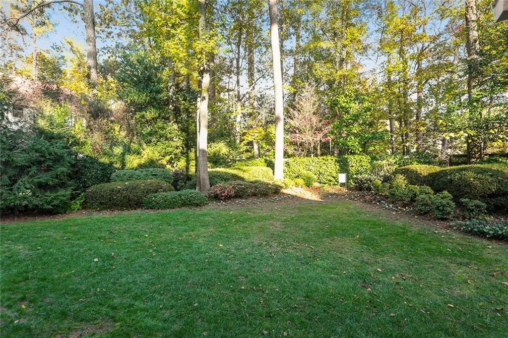 310 Burnt Oak Court, Sandy Springs, Georgia 30328, 4 Bedrooms Bedrooms, ,3 BathroomsBathrooms,Residential,Sold,310 Burnt Oak Court,6098928