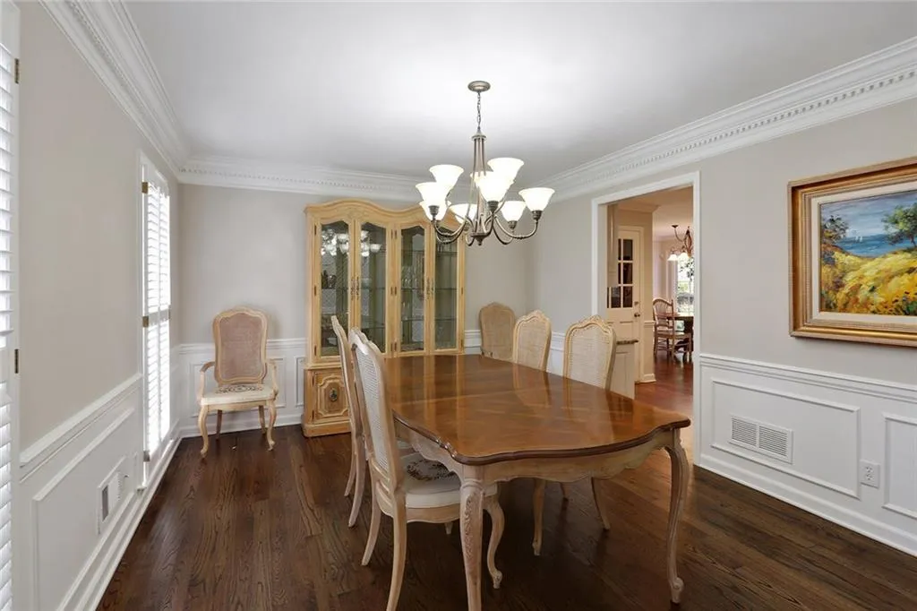 310 Burnt Oak Court, Sandy Springs, Georgia 30328, 4 Bedrooms Bedrooms, ,3 BathroomsBathrooms,Residential,Sold,310 Burnt Oak Court,6098928