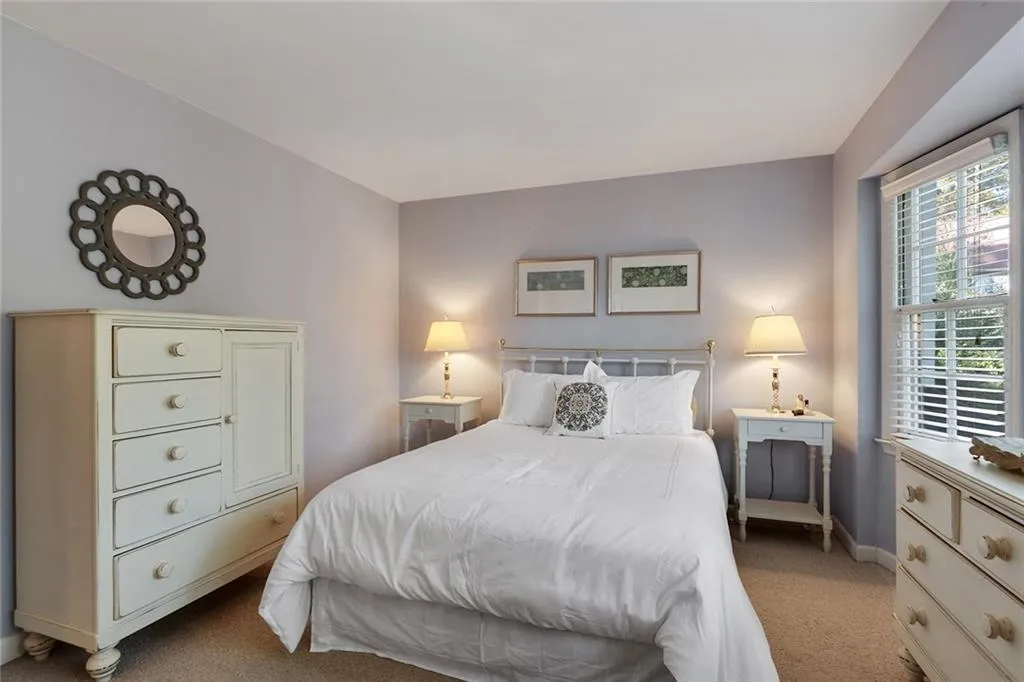 310 Burnt Oak Court, Sandy Springs, Georgia 30328, 4 Bedrooms Bedrooms, ,3 BathroomsBathrooms,Residential,Sold,310 Burnt Oak Court,6098928