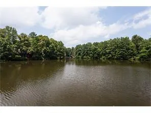 503 Garden Court Unit 503, Sandy Springs, Georgia 30328, 3 Bedrooms Bedrooms, ,2 BathroomsBathrooms,Residential,Sold,503 Garden Court Unit 503,5817655